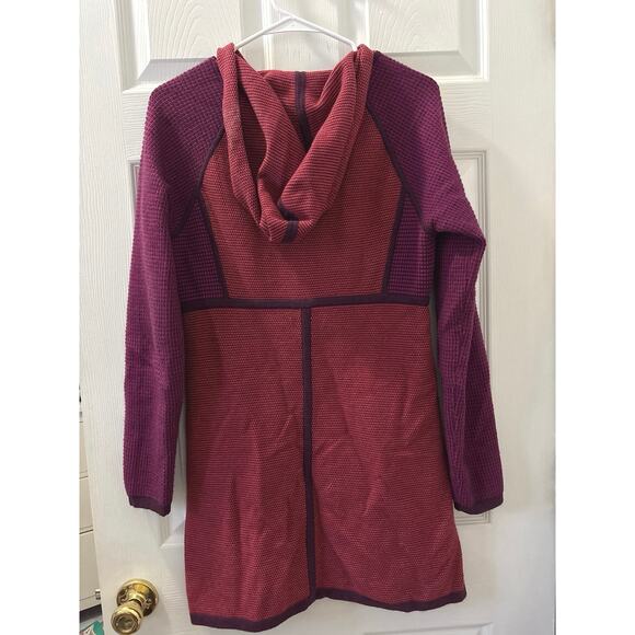 Title Nine Berry Colorblock Textured Hooded Tunic “Improv” Sweater Medium - Picture 4 of 6